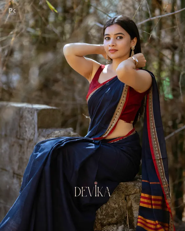 Steel_Grey_Mayuri_Exclusive_Devika_Cotton_Saree