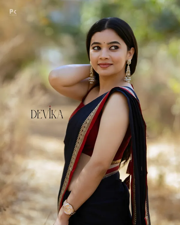 Steel_Grey_Mayuri_Exclusive_Devika_Cotton_Saree