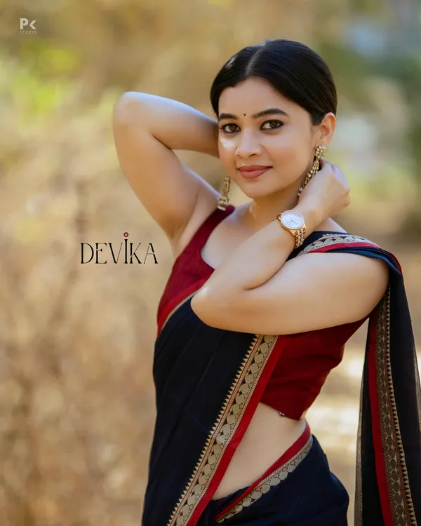 Steel_Grey_Mayuri_Exclusive_Devika_Cotton_Saree