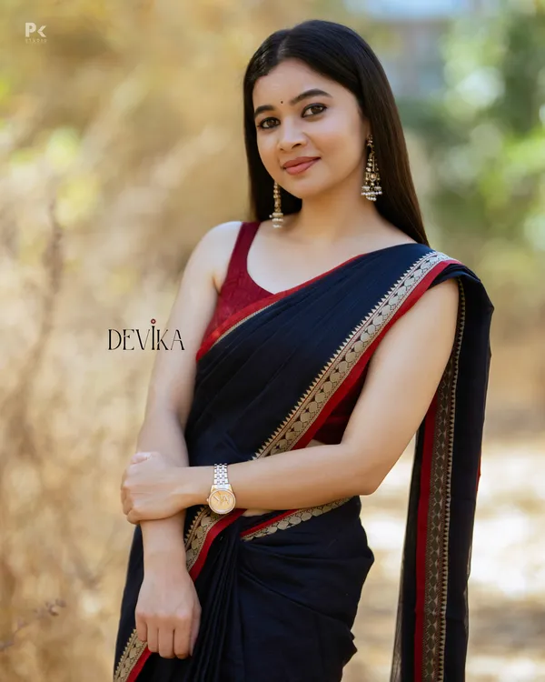 Steel_Grey_Mayuri_Exclusive_Devika_Cotton_Saree