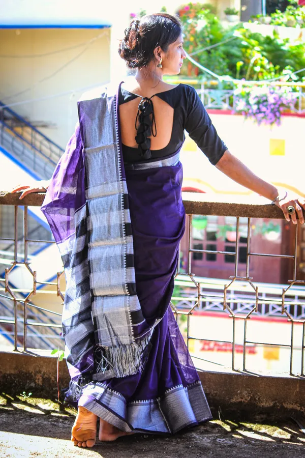 Voilet_Sahitya_Silver_Jari_Border_Narayanpet_Pure_Cotton_saree_with_Running_blouse_piece