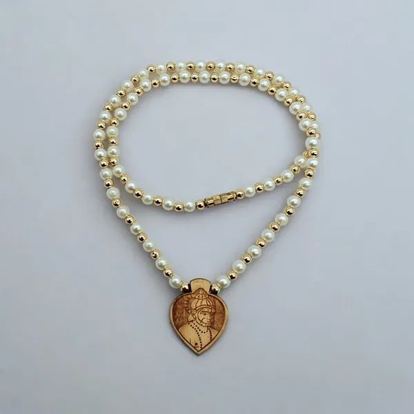 Wooden_Carving_Hanuman_ji_Pendant_with_White_Pearl_mala_(H.HRT.Wcry)