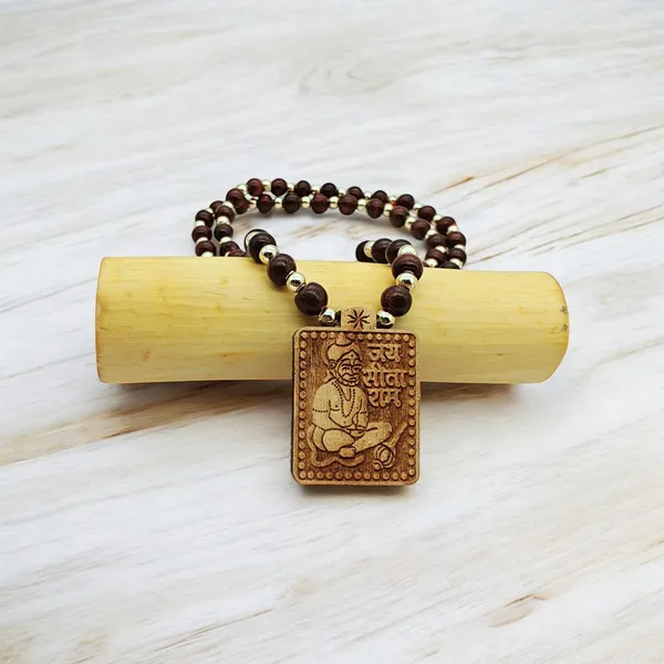 Wooden_Carving_Hanuman_Jipendant_with_Lal_Chandan_chain_(Hanu.S.Lal.Chn)