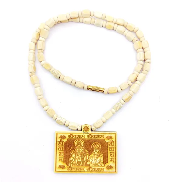 Wooden_Carving_Sita_Ram_ji_Pendant_with_Tulsi_kanthi_Mala_(Sitaram.W1)