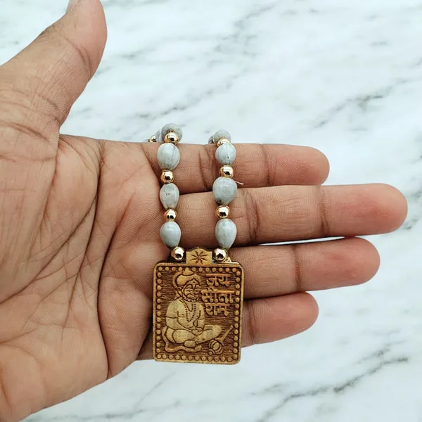 Wooden_Carving_Hanuman_ji_Pendant_with_Vaijayanti_Mala_(Hanu.s.vj)