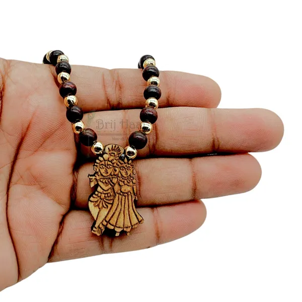 Wooden_Carving_Radha_Krishna_pendant_with_Lal_Chandan_chain_(RK.V1.Lal.Chn)
