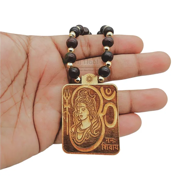 Wooden_Carved_Shiv_Om_Mahakaal_Locket_with_Tulsi_Beads_Mala,_Religious_Necklace,_30_cm,_Brown_(lal.chn.Shiuvom