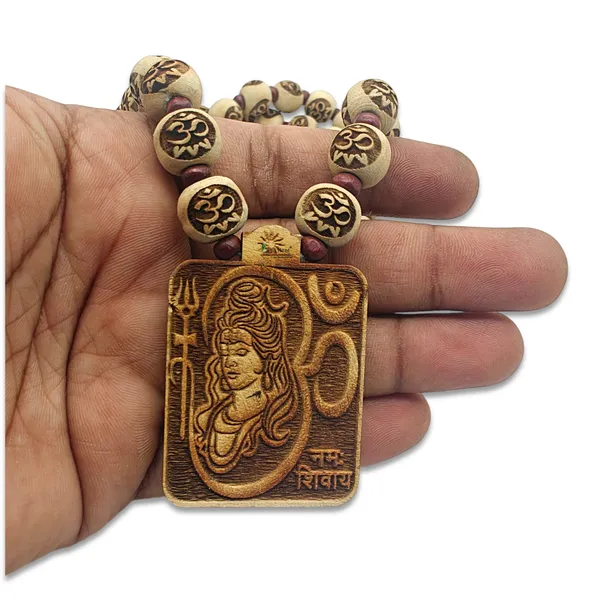 Wooden_Carving_Shiv_Parvati_Ji_Pendant_with_Om_Carving_beads_Mala_(Shivom.R.OM.R)