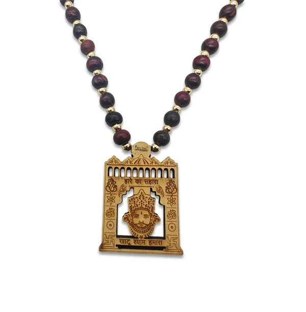 Wooden_Carving_Khatu_Shyam_ji_pendant_with_Lal_Chandan_chain_(Khatu.M.Lal.Chn)