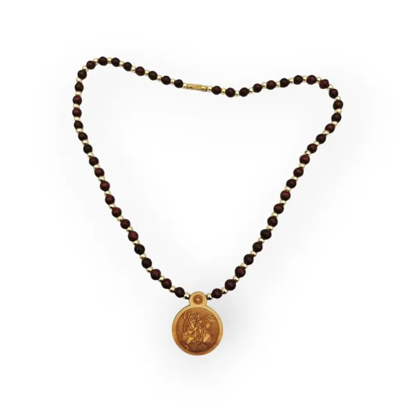 Wooden_Carving_Hanuman_ji_pendant_with_Lal_Chandan_chain_(Hanu.R.Lal.Chn)