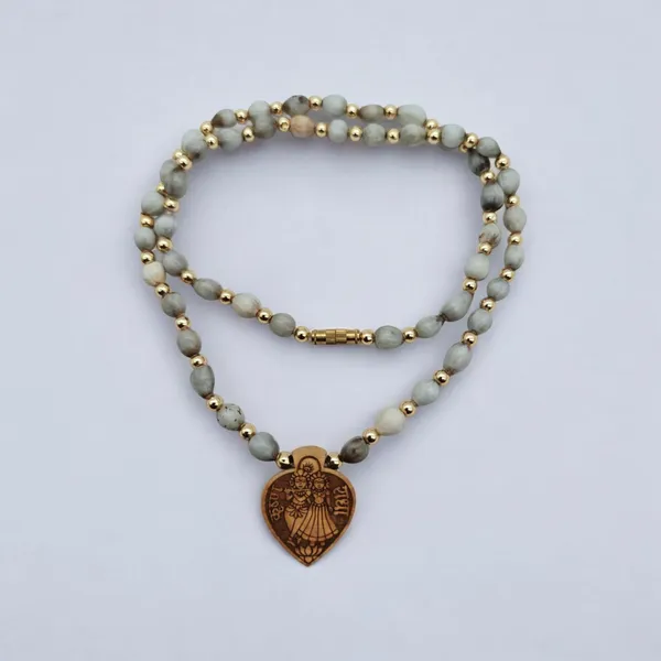 Wooden_Carving_Radha_Krishna_Pendant_with_Vaijayanti_Mala_(RK.HRT.vj)