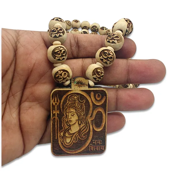 Wooden_Carving_Shiv_Parvati_Ji_Pendant_with_Om_Carving_Beads_Mala_(Shivom.W.OM.W)