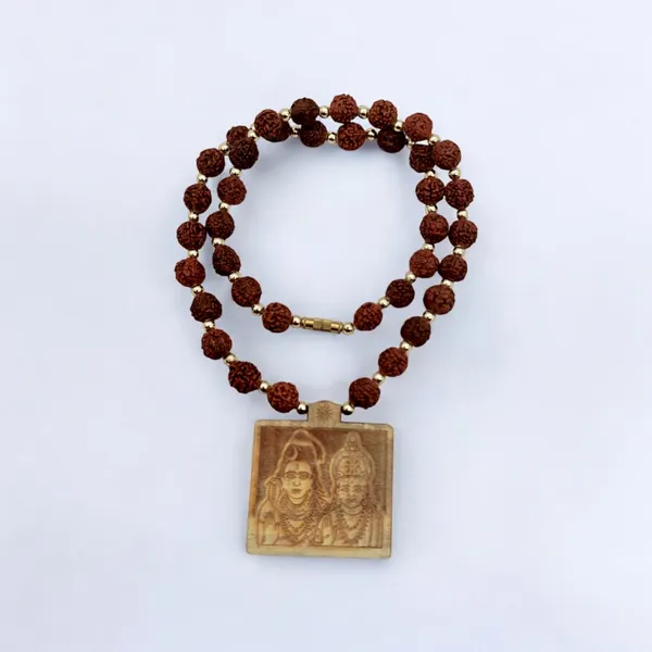 Wooden_Carving_Shiv_Parvati_Ji_Pendant_with_Panchmukhi_Rudraksha_Mala_(Shivshakti.rudr.G)