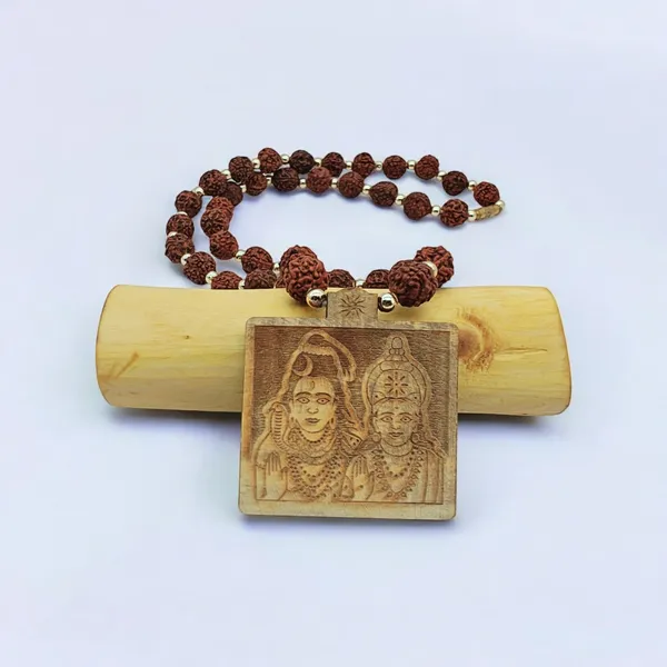 Wooden_Carving_Shiv_Parvati_Ji_Pendant_with_Panchmukhi_Rudraksha_Mala_(Shivshakti.rudr.G)