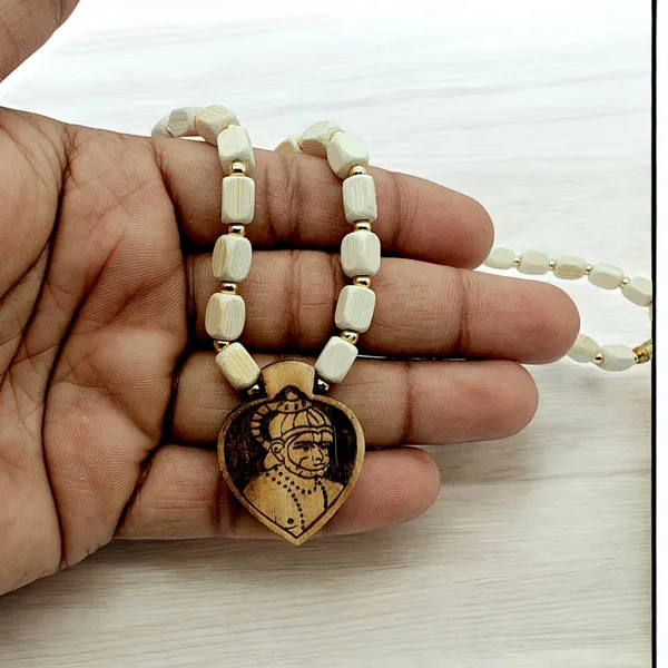 Wooden_Carving_Hanuman_ji_Pendant_with_Mala_(H.HRT.Squr)