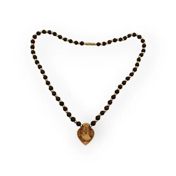 Wooden_Carving_Radha_Krishna_pendant_with_Lal_Chandan_chain_(RK.HRT.Lal.Chn)
