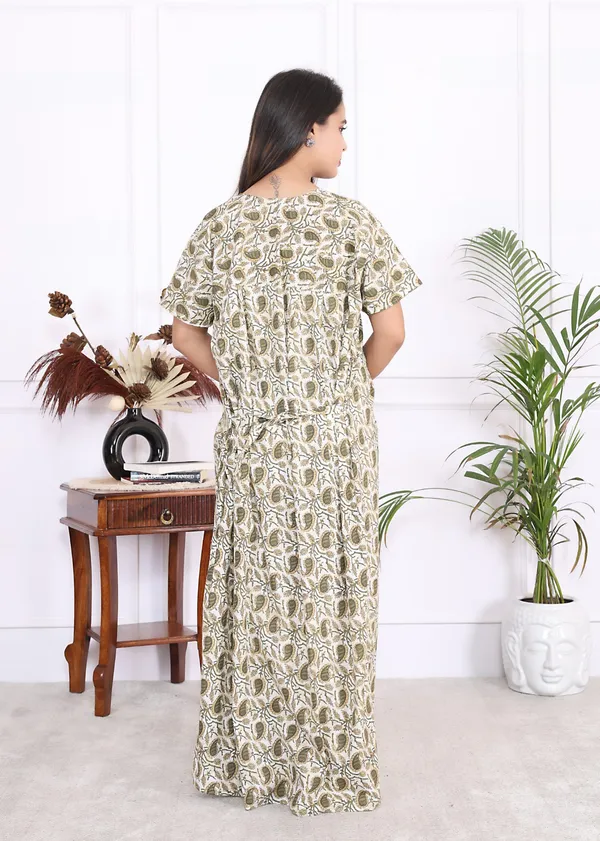 Women_Multicolor_Floral_Printed_Cotton_nighty_With_pocket_/Womens_Cotton_nighty/Premium_Cotton_Nighty_/Maxi/Gown/Nightdress