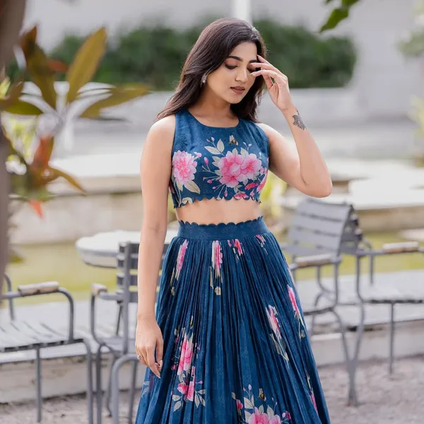 Hand-Painted_Floral_Indigo_Lehenga_Set