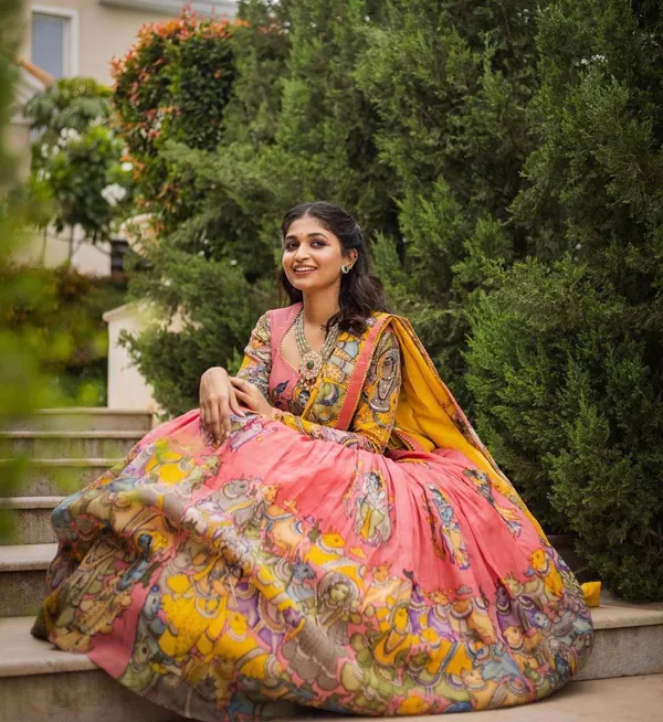 Kalamkari_Print_With_Hand_Work_Pink_&_Yellow_Fully_Stitched_Printed_Lehenga_Choli