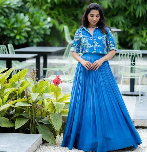 The Pankhudi Royal Blue Floral Shirt Solid Pleated Skirt Lehenga