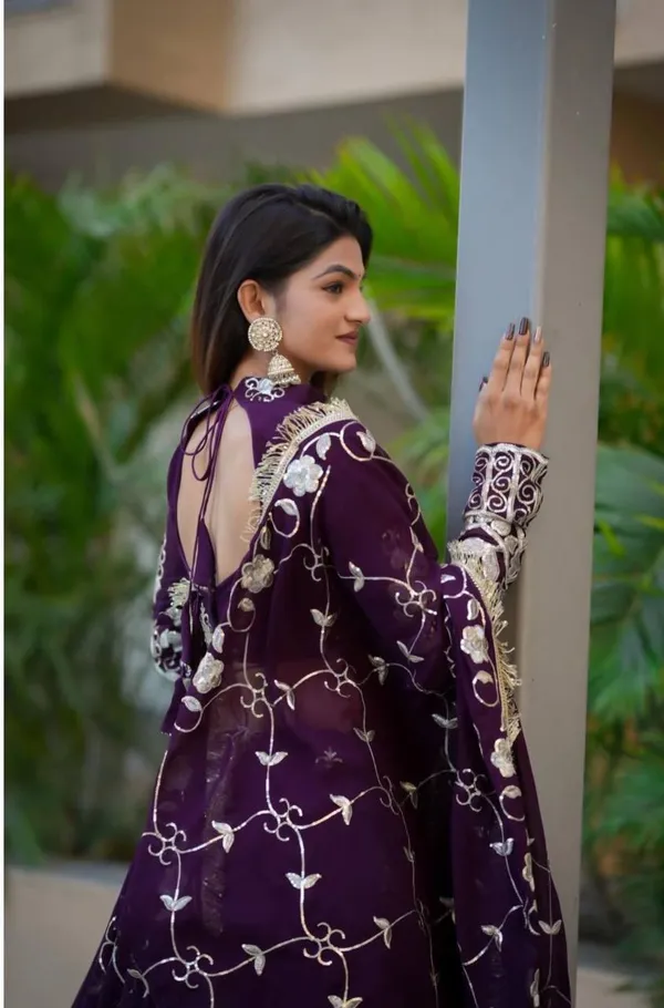 Regal_Wine_Embroidered_Georgette_Party_Wear_Lehenga_Choli