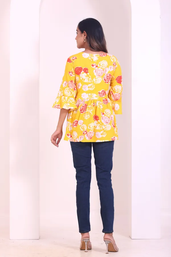 Women_Ethnic_Yellow_Printed_Short_Kurta