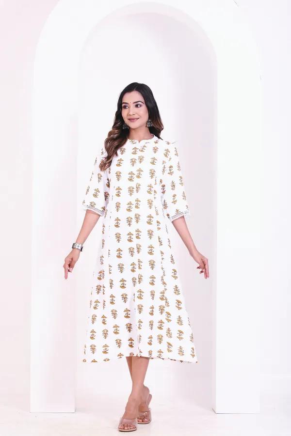 Smartyhub_Women_White_Printed_Gown