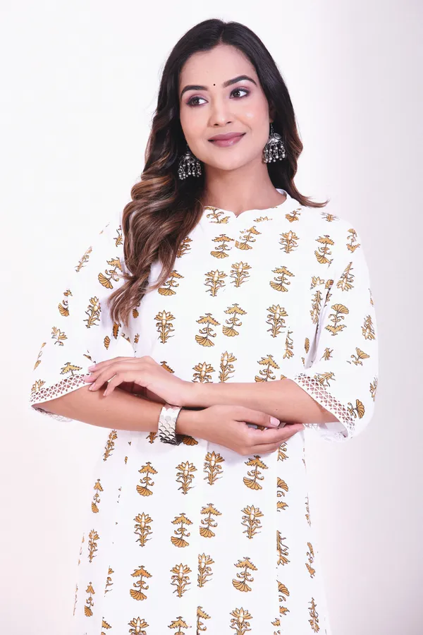 Smartyhub_Women_White_Printed_Gown