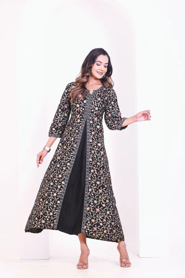 Trendy_Women_Black_Foil_Printed_Lace_Border_Gown_
