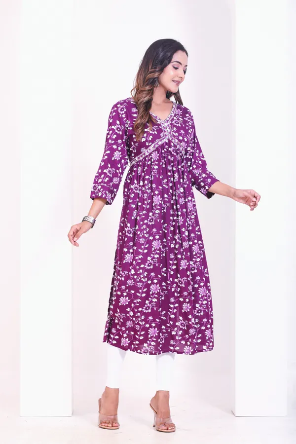 Trendy_Women_Purple_Floral_Printed_Kurta