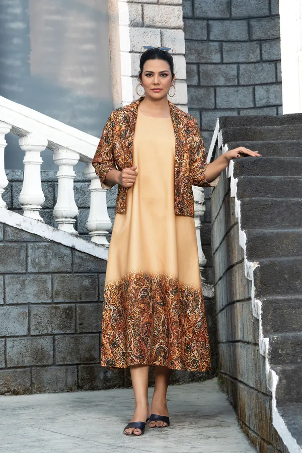 Beige_Floral_Aura_Removable_Jacket_Gown_