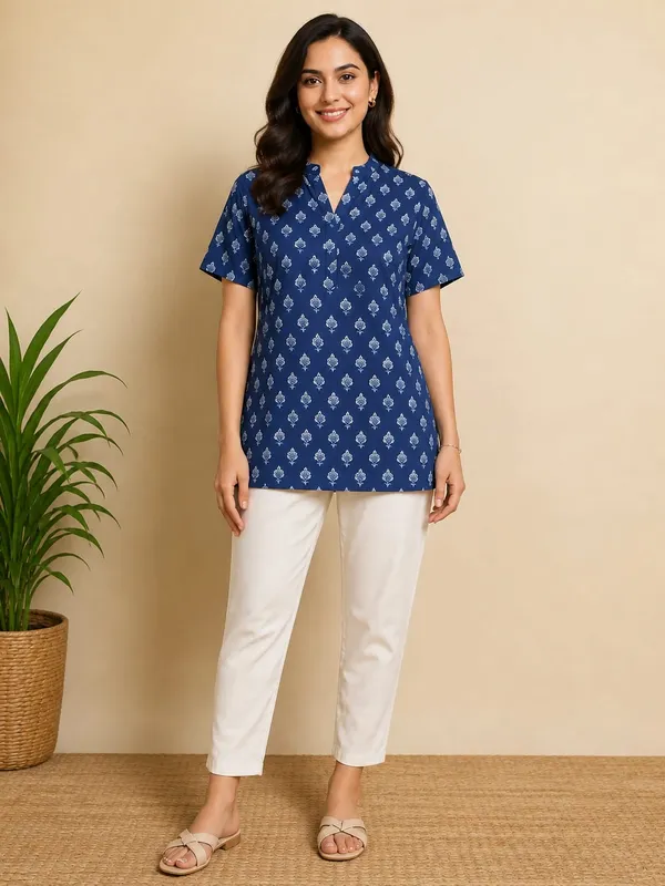 Blue_Cotton_Short_Top_For_Women