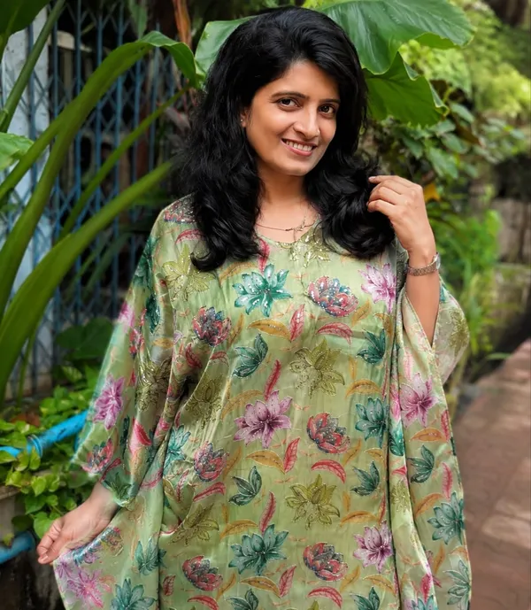 Kaftan_Style_Set_With_Hand_Embroidery_