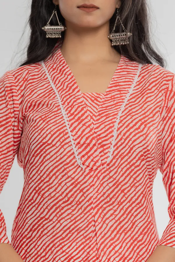 Red_Premium_Cotton_Lahriya_Print_Kurti_For_Women_&_Girls