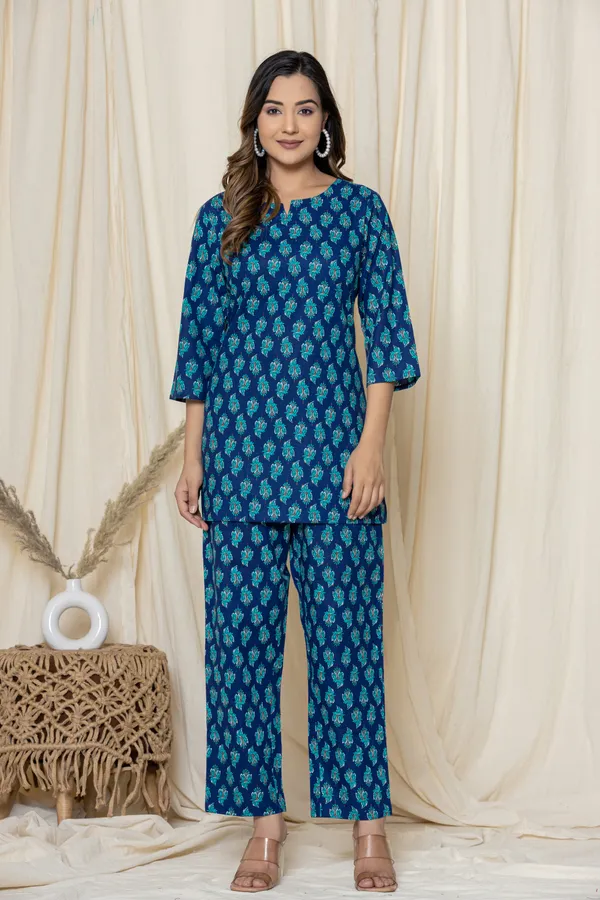 Blue_Premium_Cotton_Floral_Print_Night_Suit_For_Women_&_Girls