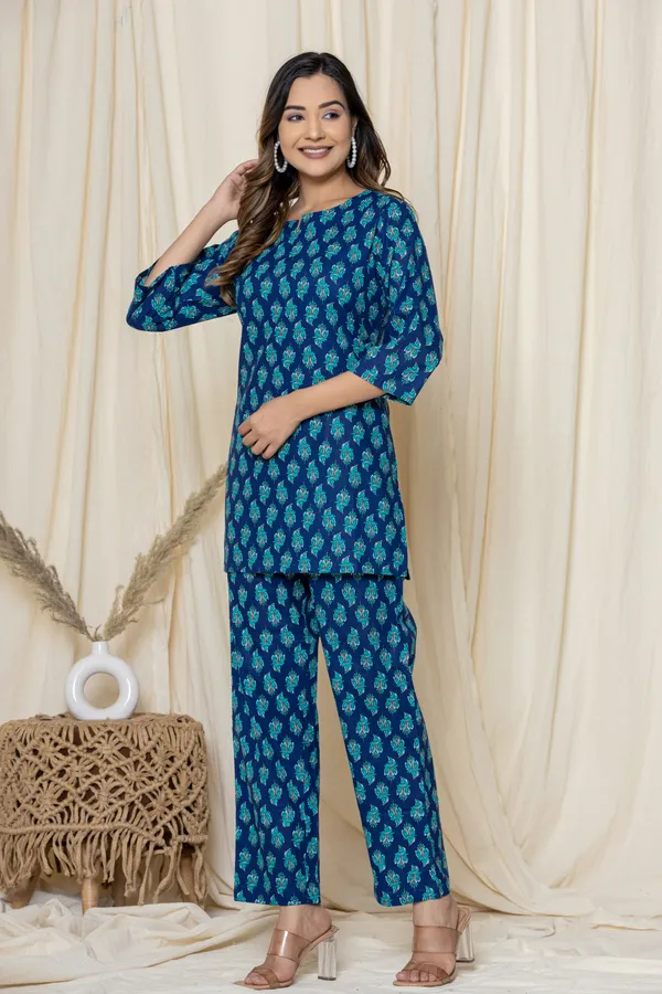 Blue_Premium_Cotton_Floral_Print_Night_Suit_For_Women_&_Girls