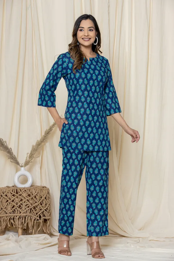 Blue_Premium_Cotton_Floral_Print_Night_Suit_For_Women_&_Girls