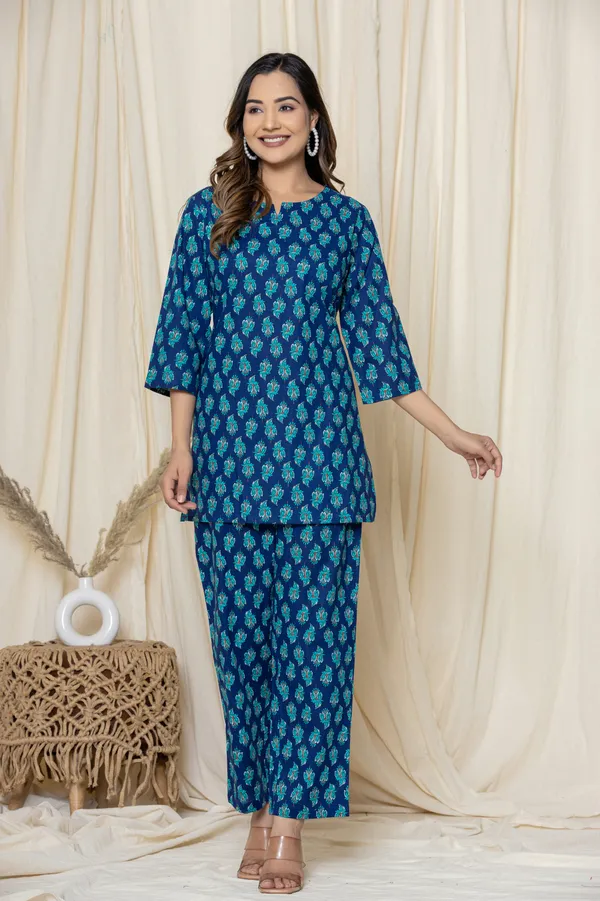 Blue_Premium_Cotton_Floral_Print_Night_Suit_For_Women_&_Girls