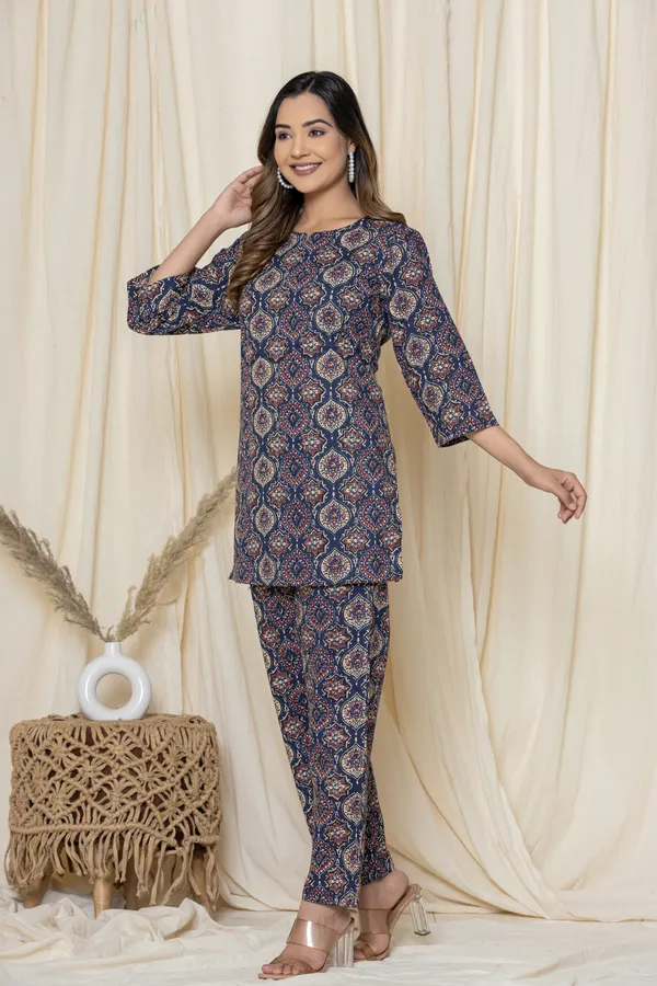 Navy_Blue_Premium_Cotton_Floral_Print_Night_Suit_For_Women_&_Girls