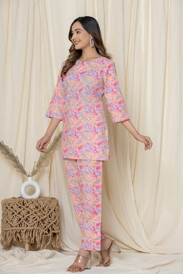 Pink_Premium_Cotton_Floral_Print_Night_Suit_For_Women_&_Girls