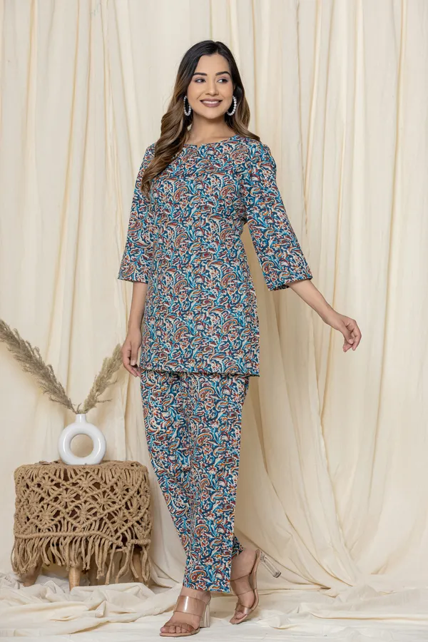 Navy_Blue_Premium_Cotton_Floral_Print_Night_Suit_For_Women_&_Girls
