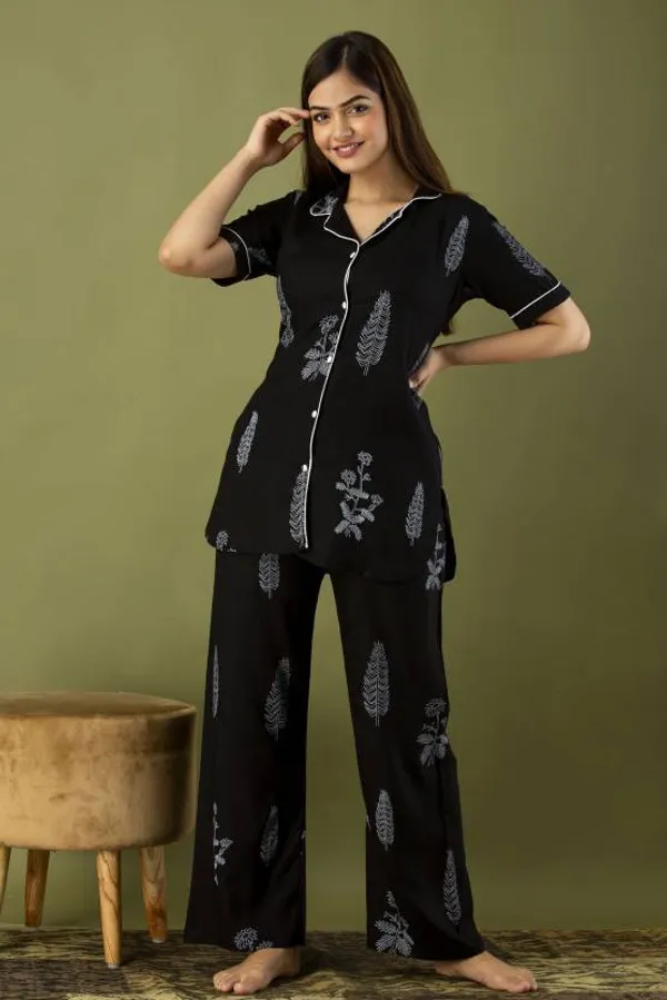 Black_Rayon_Printed_Night_Suit_Set_For_Women