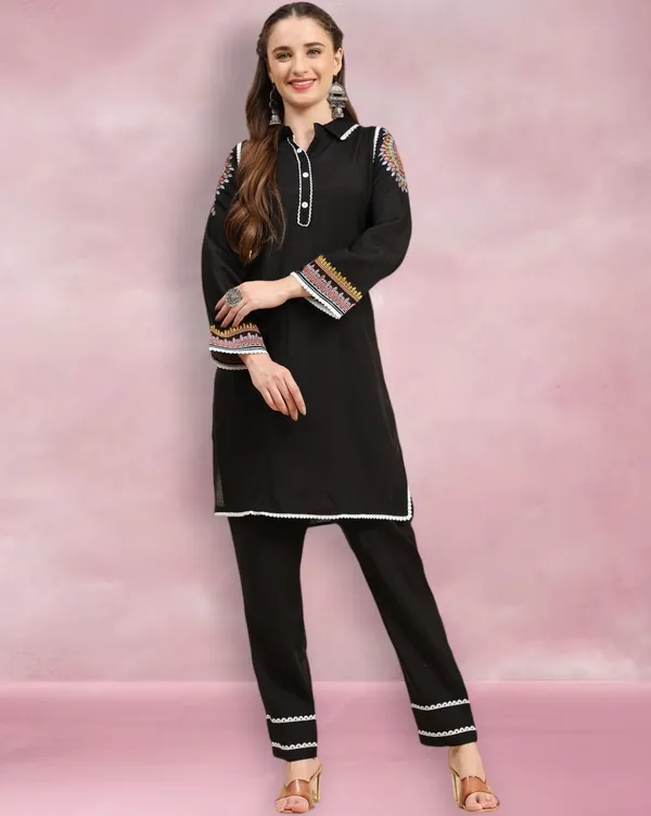 Black_Rayon_Printed_Ethnic_Suit_Set_For_Women