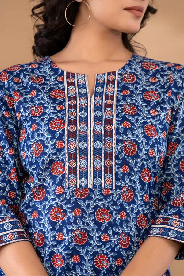 Blue_Cotton_Printed_Tunic_For_Women