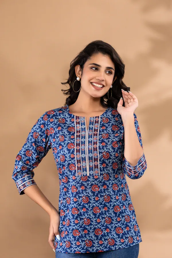 Blue_Cotton_Printed_Tunic_For_Women