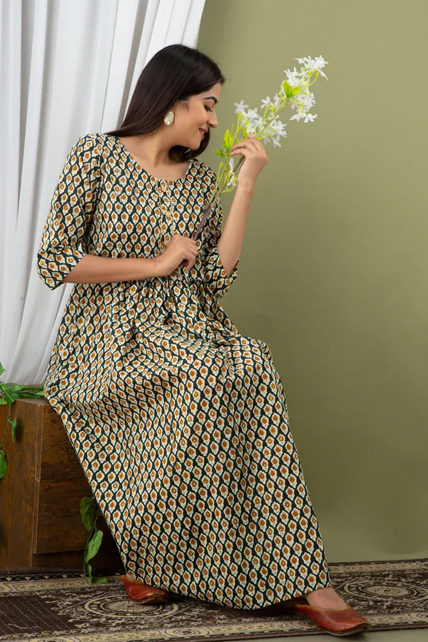 BLACK_BUTTI_PRINTED_MATERNITY_DRESS
