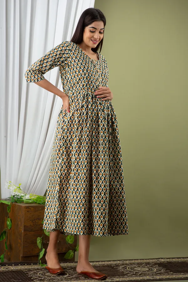 BLACK_BUTTI_PRINTED_MATERNITY_DRESS