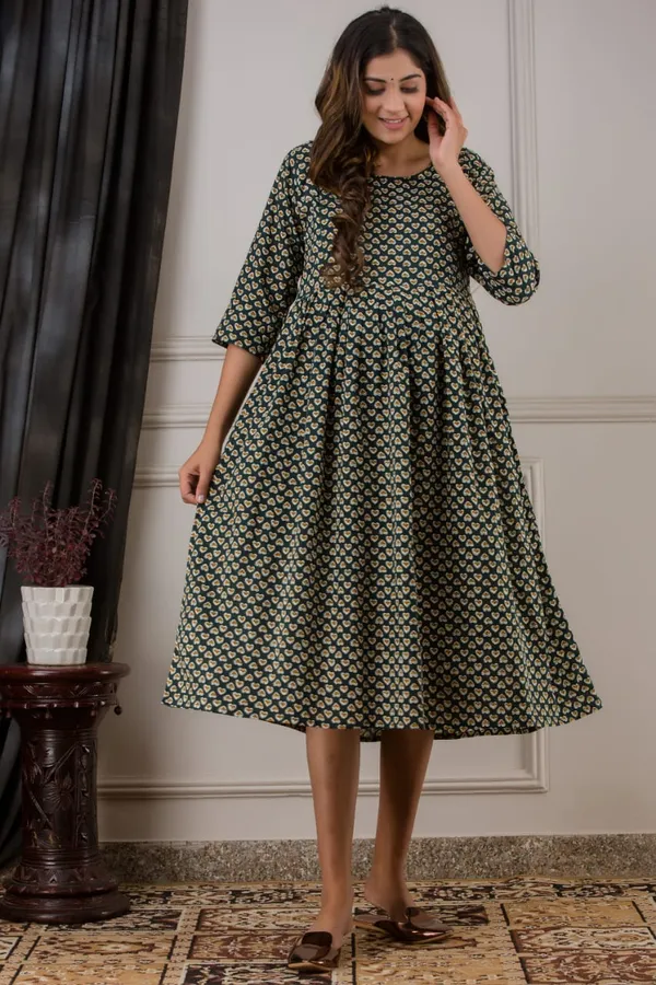 BLACK_PRINTED_MATERNITY_DRESS