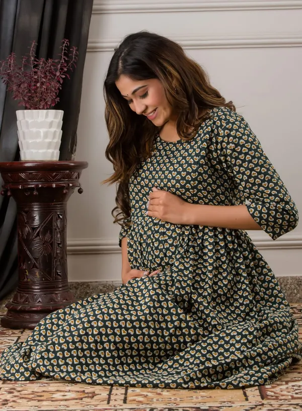 BLACK_PRINTED_MATERNITY_DRESS