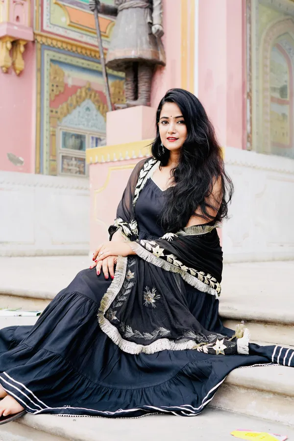 Black_Rayon_Gotapatti_Suit_With_Dupatta_(without_Pant)